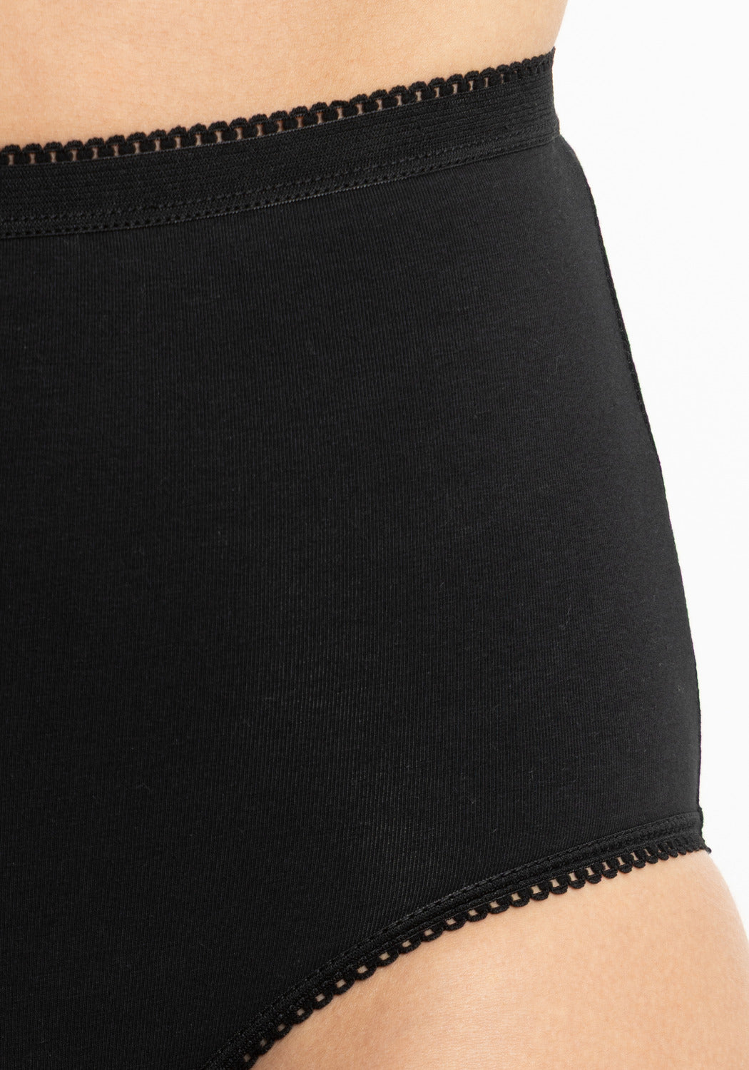 CALZÓN TIRO ALTO DE MUJER MAXI DE ALGODÓN NEGRO