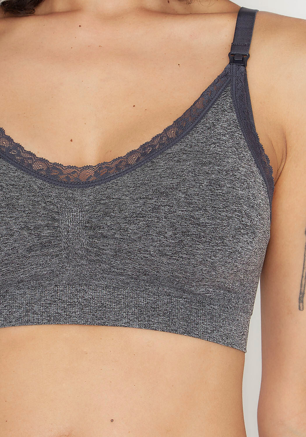 SOSTEN MATERNAL SIN COSTURA