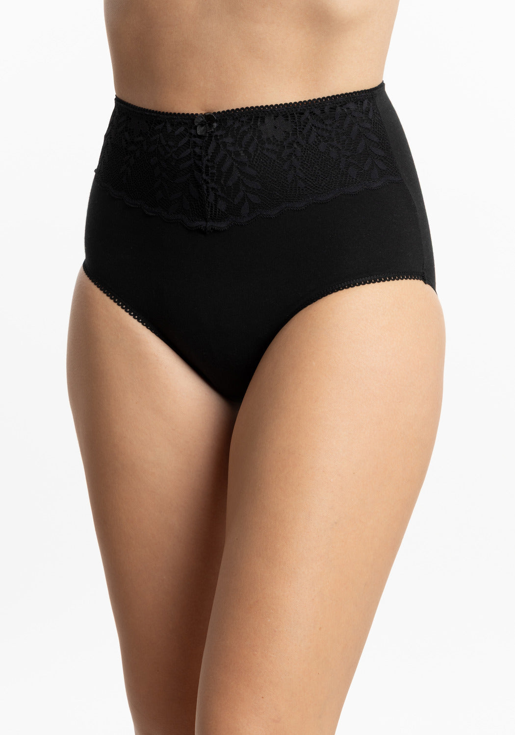 CALZÓN TIRO ALTO MAXI DE ALGODÓN KAYSER NEGRO DE MUJER