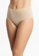CALZÓN KAYSER TIRO ALTO MAXI DE ALGODÓN BEIGE DE MUJER