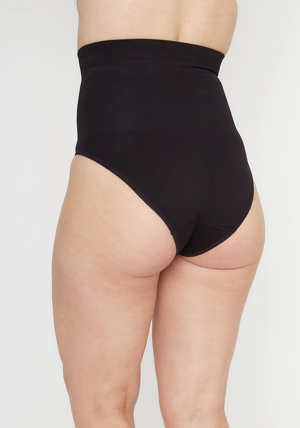 CALZON TIRO MEDIO MODELADOR SIN COSTURA