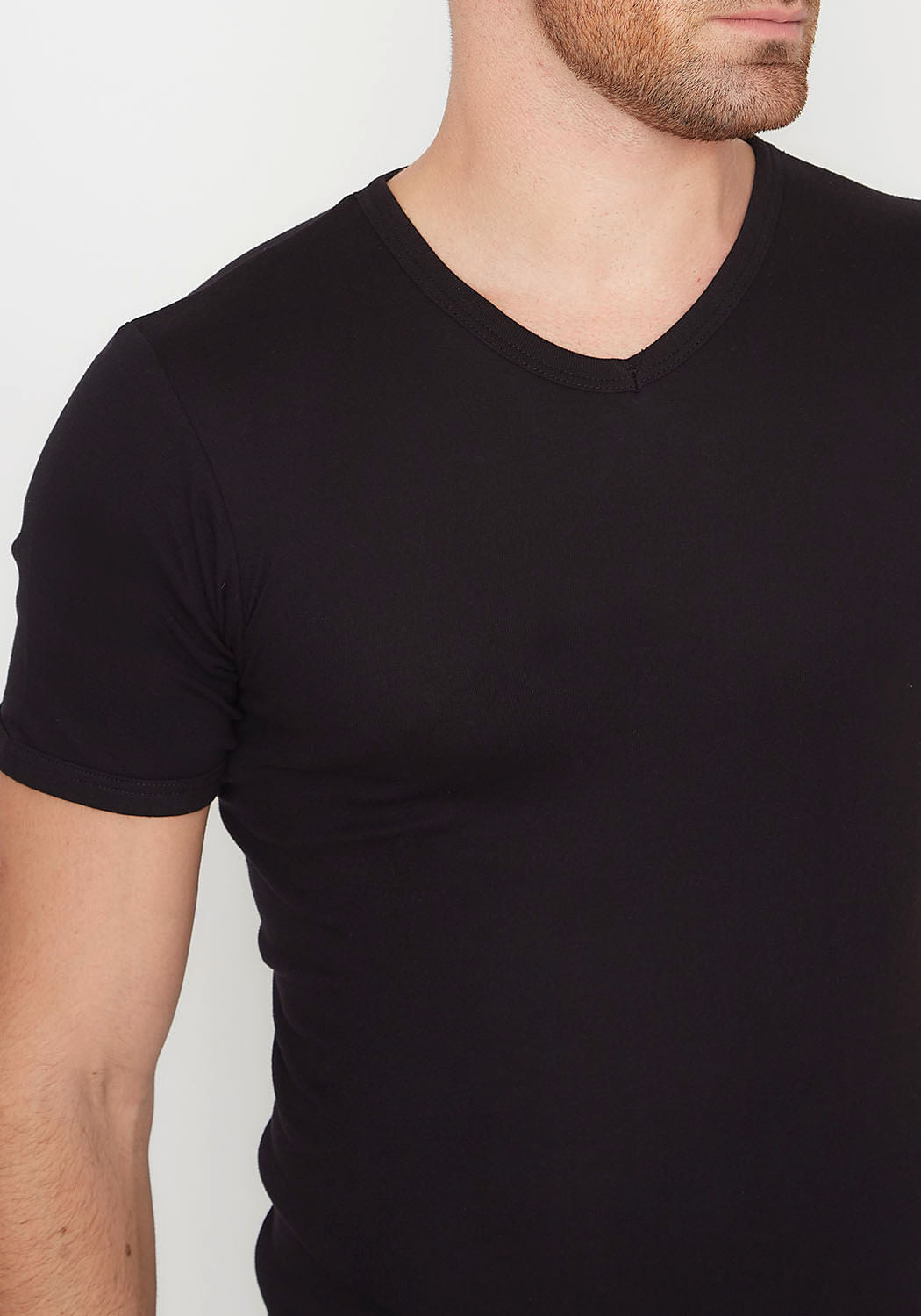 CAMISETA MANGA CORTA ESCOTE V ALGODÓN