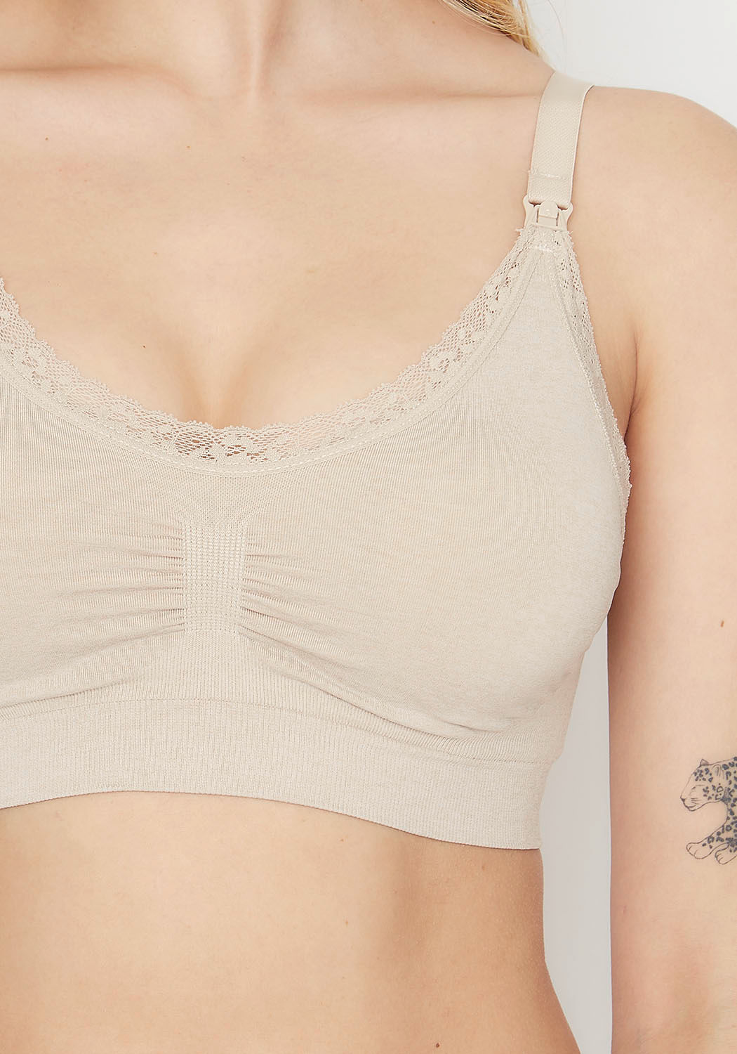 SOSTEN MATERNAL SIN COSTURA